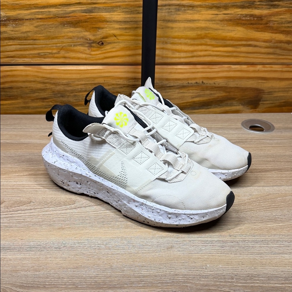 Nike Men's White and Black Sneakers
